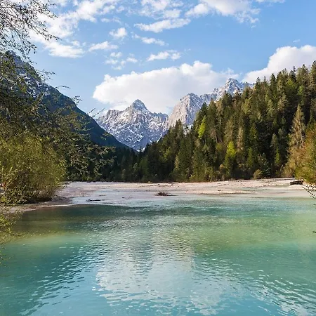 Hébergement de vacances Ela - 1 *